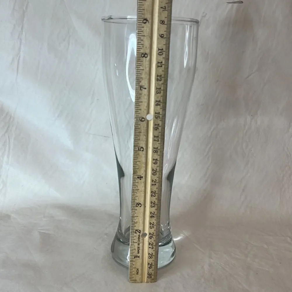Beer Glass 24 Ounces 9 Inches Tall 3 1/4 Inches Diameter Clear Drinking Bar